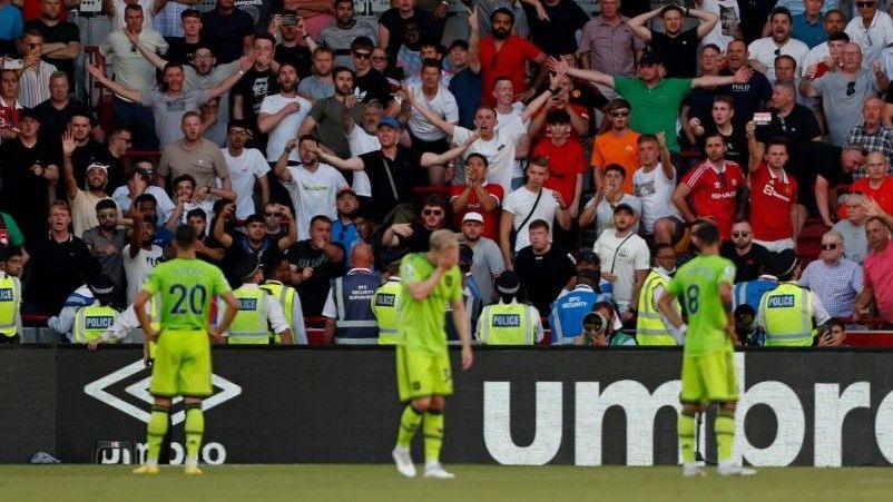 چرا منچستریونایتد بعد از شکست 4-0 برابر برنتفورد بدتر شد؟